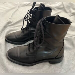 EUC w box stuart weitzman sondra sleek lace up combat boots sz 6 black